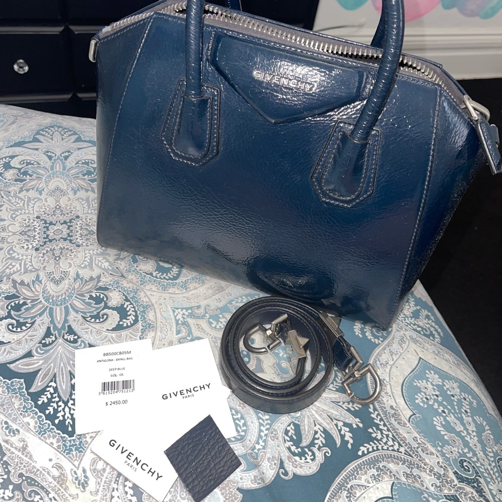 GIVENCHY Small Antigona in Deep Blue.
